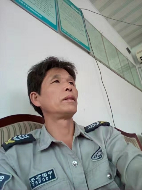 卧窗听雨的第一张照片--闽侯相亲网