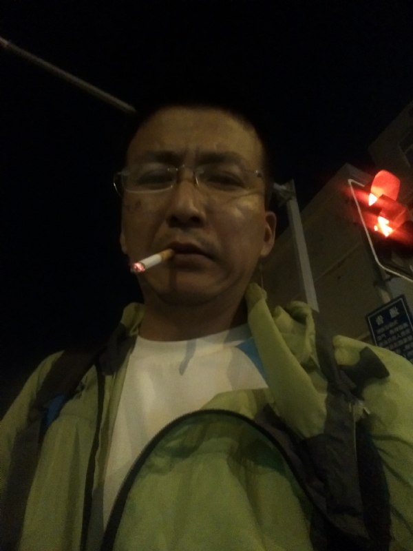认真的生活的第一张照片--闽侯相亲网