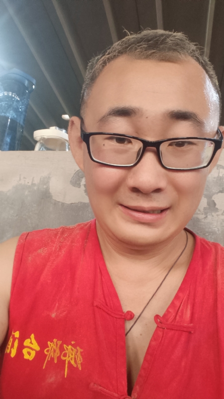 黑黑一笑的第二张照片--闽侯相亲网