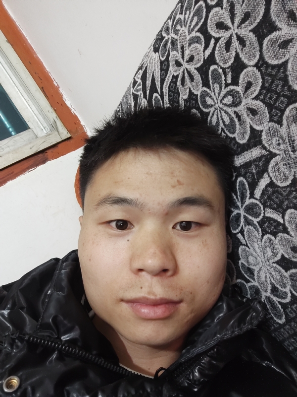 麒麟区幼儿园扛把子的第三张照片--闽侯相亲网